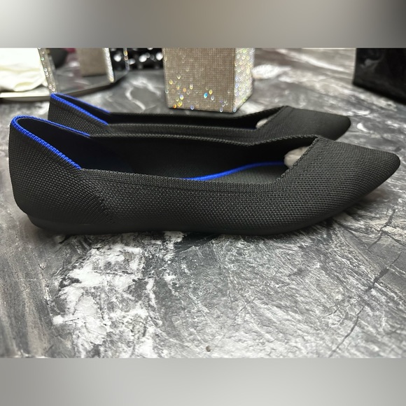 Brand New 🖤 Rothy’s The Point Classic Black Solid - Size 9.5 - Picture 7 of 13